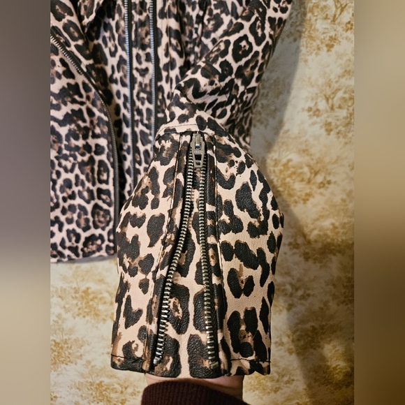 Colleen Lopez Small Faux Leather Moto Jacket - Picture 8 of 16